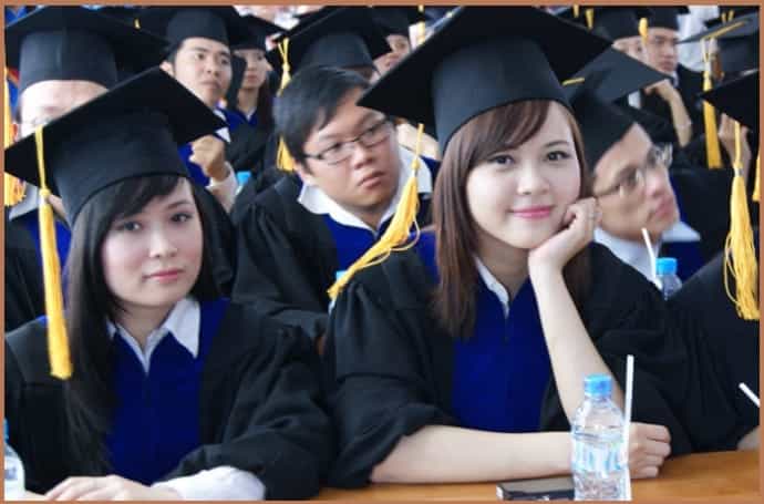 Sinh viên tốt nghiệp ĐH